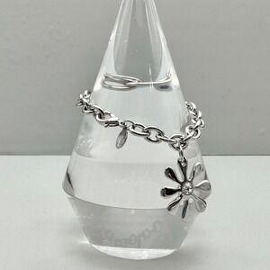 Cookie Lee Bracelet Pretty Feminine Boho Flower Charm Silver Tone‎ Chain 7 Inch